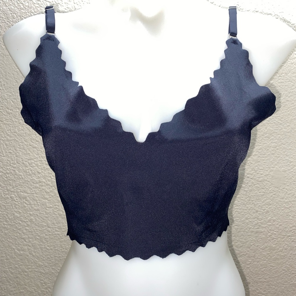 * Women’s size XL bralette Black Scalloped edge Bra unlined no padding